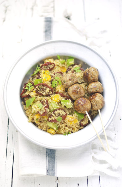 Insalata di cous cous con mini kefta di pollo